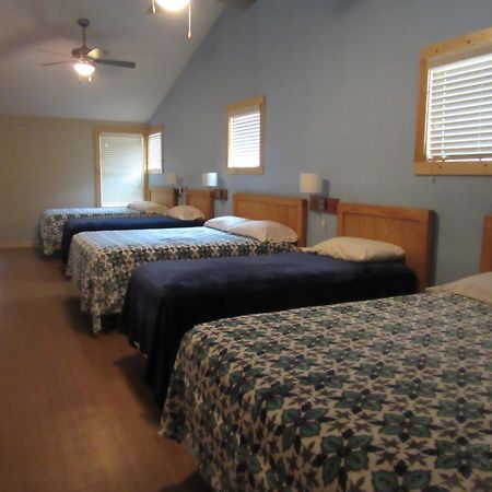 Seven Bluff Cabins Concan Εξωτερικό φωτογραφία