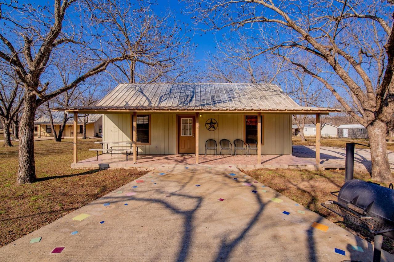 Seven Bluff Cabins Concan Εξωτερικό φωτογραφία