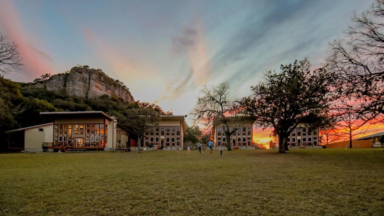 Seven Bluff Cabins Concan Εξωτερικό φωτογραφία