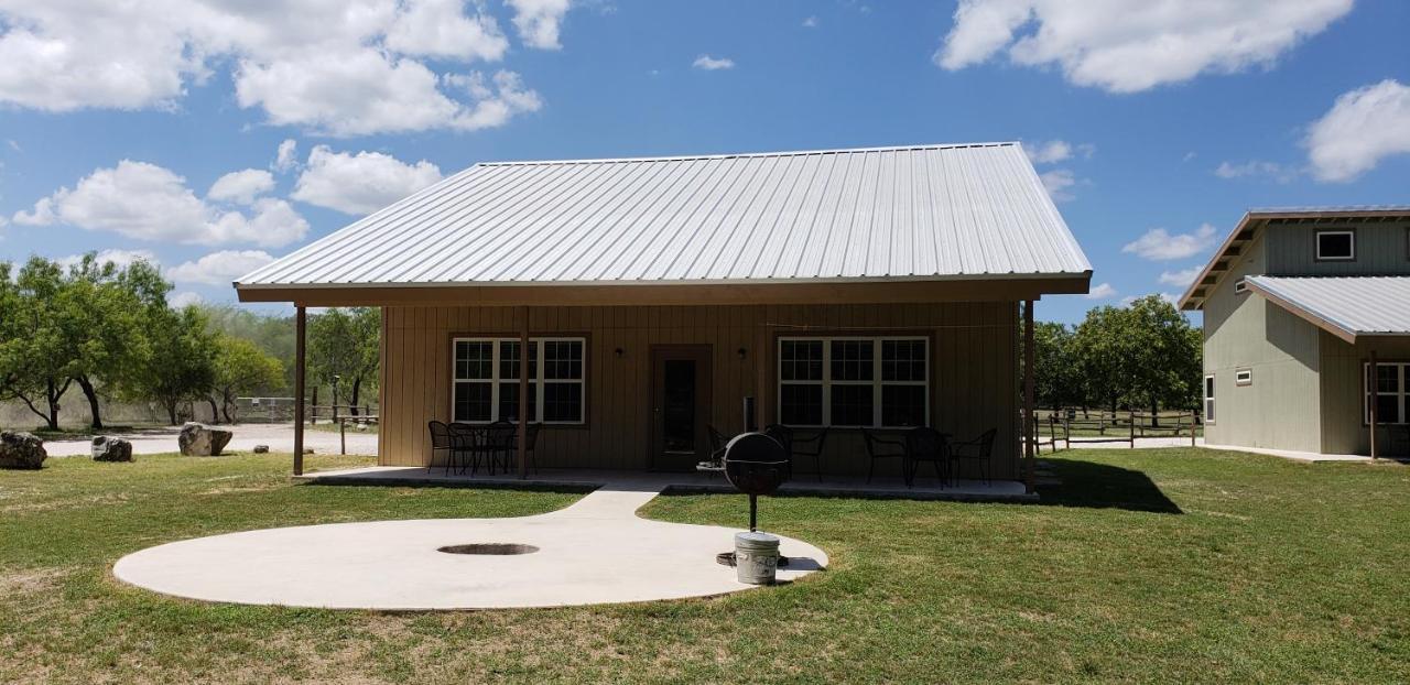 Seven Bluff Cabins Concan Εξωτερικό φωτογραφία