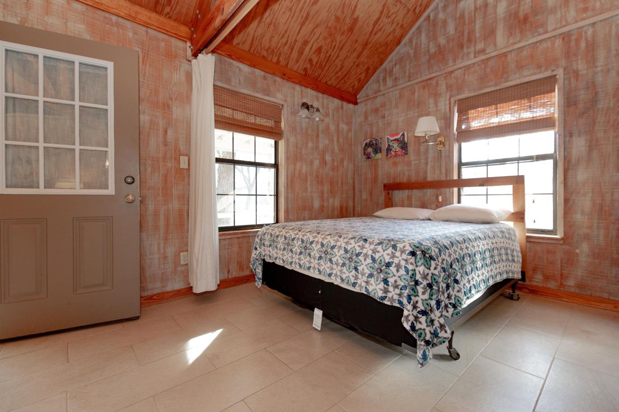 Seven Bluff Cabins Concan Εξωτερικό φωτογραφία